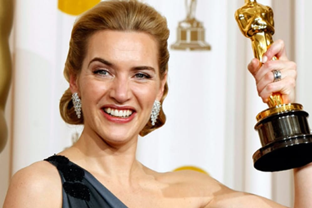 Bein sechsten Mal hat's geklappt: ein Oscar für Kate Winslet.