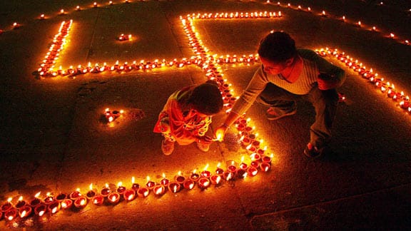 Hakenkreuz in Indien: Religiöses Symbol für Glück