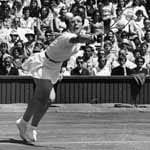 Billie Jean King aus den USA ist bis heute eine der erfolgreichsten Tennisspielerinnen, nicht nur wegen ihrer großen Erfolge auf dem Platz, sondern auch für ihren Einsatz um die Emanzipation der Frau im, bis dahin von Männern dominierten und bevorzugten Sport.