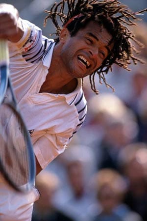 Yannick Noah aus Frankreich war der letzte französische Tennisspieler, der es schaffte einen Grand-Slam-Titel zu gewinnen. Nicht nur auf dem Tennisplatz galt er als Spaßvogel, seit einiger Zeit sorgt er auch als Musiker für Furore.