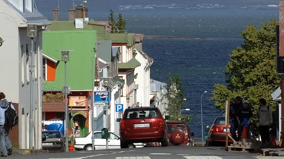 Island: Blick von Reykjavik auf den Atlantik