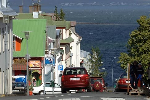 Island: Blick von Reykjavik auf den Atlantik