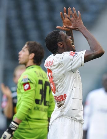 Platz 16: SC Freiburg - Dutts Stürmer bringen die Breisgauer zur Verzweifelung – und Mohamadou Idrissou wird in den Relegationsspielen alles aufbieten müssen, um nicht selbst als „Absteiger“ zu gelten.