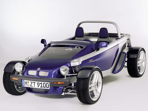 BMW "Just 4/2" - 1995 stellten die Bayern eine Mischung aus Roadster und Motorrad vor - im Heck arbeitete der Motor der K 1100.