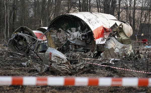 Bei dem Flugzeugabsturz in Smolensk am 10. April 2010 kommen fast 100 Menschen ums Leben.