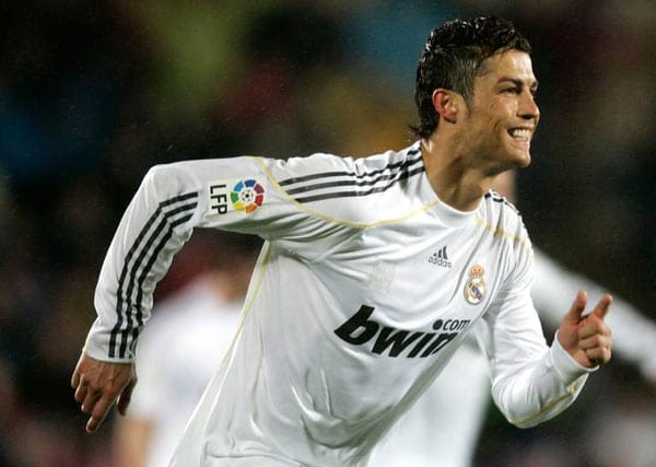 Platz 2: Real Madrid - Wert: 943 Millionen Euro.