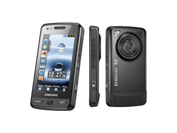 Die 8-Megapixel-Kamera des Samsung M8800 Pixon ist neben der Touchscreen-Bedienung das Prunkstück des Handys. Die Kamera hat einen Autofokus, einen Bildstabilisator, Weißabgleichs-Einstellungen sowie die Extras Smile-Shot und Gesichtserkennung. Bereits ab 130 Euro ist das Kamera-Handy zu haben.