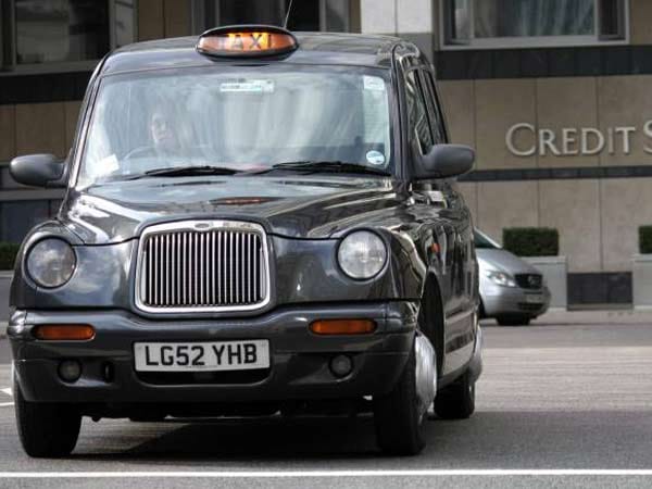 Hier das echte London Taxi: Geely hat für den Nachbau die nötigen Lizenzen erworben.