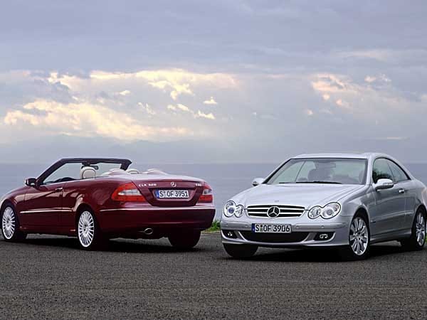 Der Mercedes CLK wurde als Cabrio und Coupé angeboten, inzwischen sind E-Klasse Coupé und Cabrio am Start.