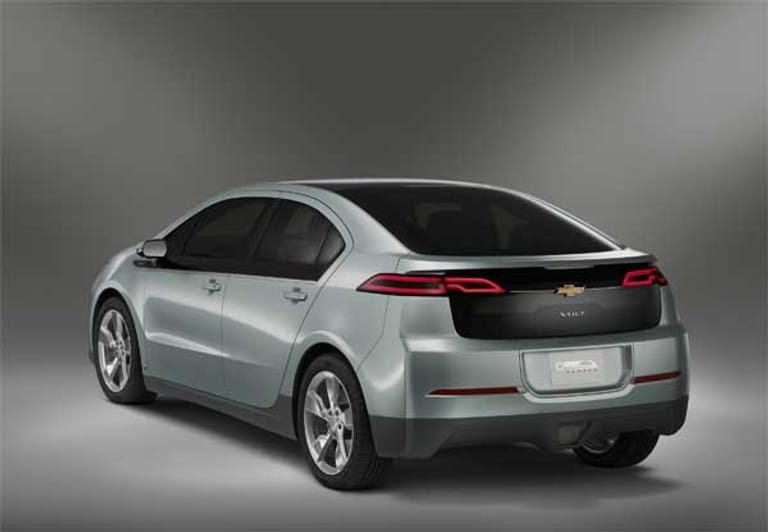 In den USA soll der Chevrolet Volt noch dieses Jahr auf den Markt kommen. Der Elektroantrieb des Volt leistet 150 PS und stemmt 370 Newtonmeter.