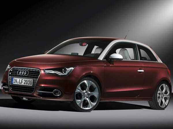 "Aubergine" heißt der Farbton, in dem der Audi A1 Fashion beklebt ist.