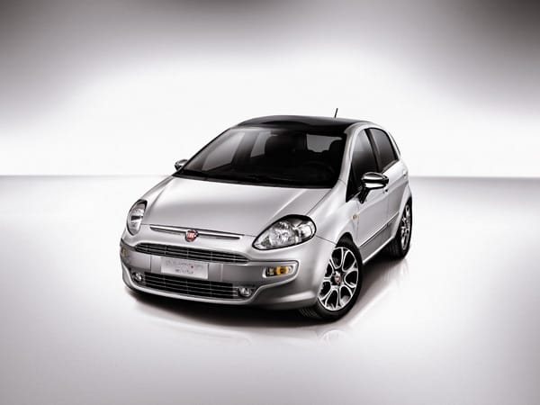 Den neuen Fiat Punto Evo gibt es als Active-Modell 3500 Euro billiger - damit kostet er noch 10.000 Euro.