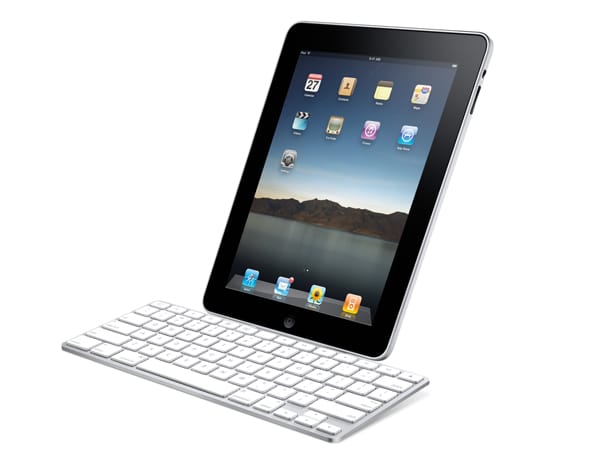Das Keyboard-Dock macht das iPad zum stationären Computer. (Bild: Hersteller)