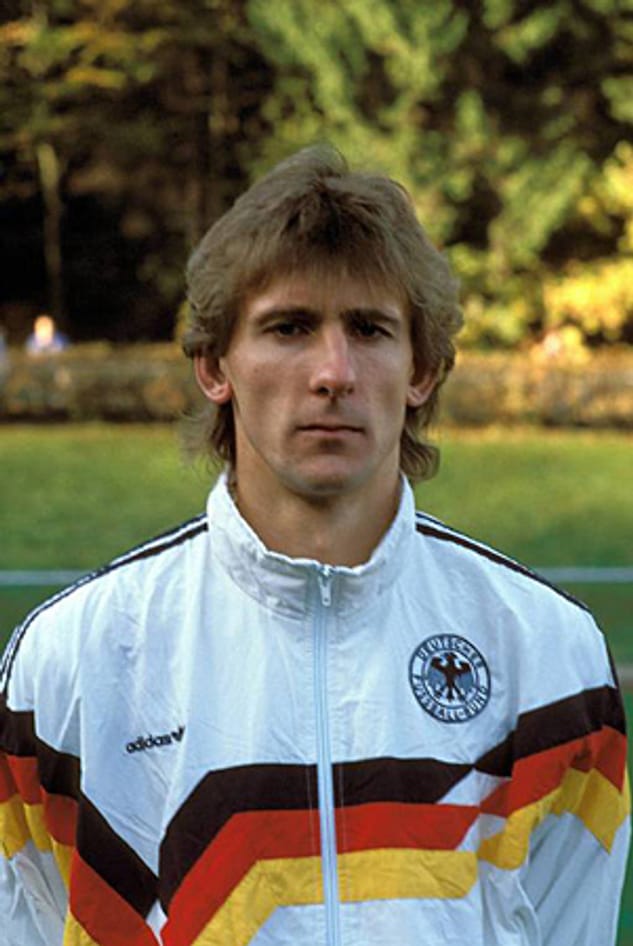 Der damalige Leverkusener Alois Reinhardt kommt 1990 nicht mit nach Italien.