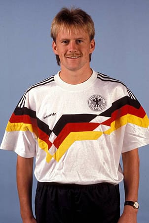 Bayern Münchens Regisseur Hans Dorfner wird vor der WM 1990 in Italien Opfer der Überbesetzung im deutschen Mittelfeld - und deshalb auch nie Weltmeister.