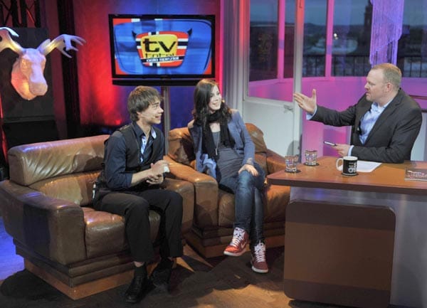 Lena und Alexander Rybak bei Stefan Raab. (Bild: dpa) Lena und Alexander Rybak bei Stefan Raab. (Bild: dpa)