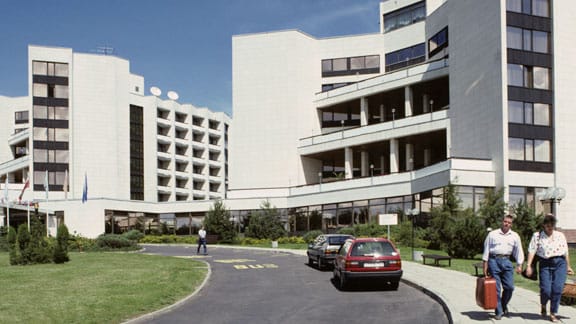 Das "Cliff"-Hotel auf Rügen.