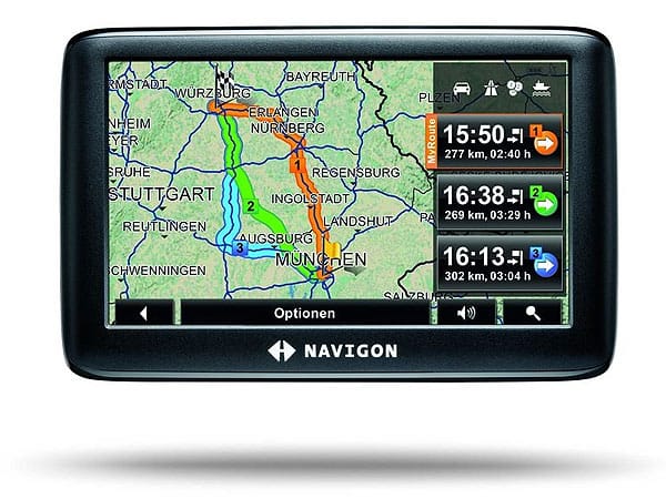 NAVIGON 3310 max Dem Navigon 3310 max ist Verspieltes fremd. Das Navigationsgerät konzentriert sich aufs Routing und bietet dafür überlegte Funktionen an. Die Akkulaufzeit von 3:45 Stunden ist lobenswert.