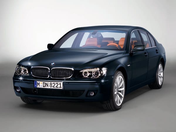 BMW-Zwölfzylinder als Schnäppchen: Ein 760 iL mit 544 PS kostet jetzt 38.376 statt 124.000 Euro. Der Wertverlust liegt bei zwei Dritteln.