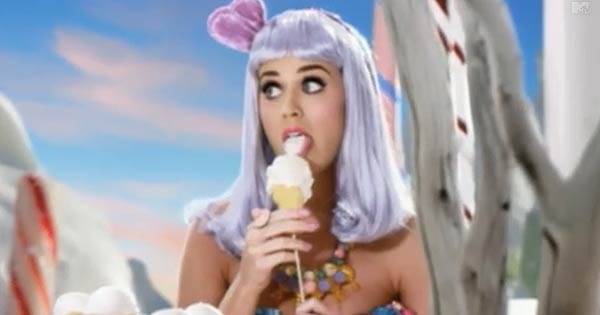 Katy Perry - "California Gurls"