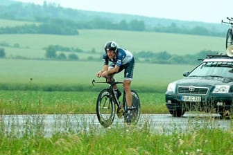 In diesem Jahr nehmen 15 deutsche Radprofis bei der diesjährigen Tour de France teil. Für den 38-jährigen Jens Voigt (Saxo-Bank) ist es bereits die 13. Tourteilnahme. Das ist deutscher Rekord.