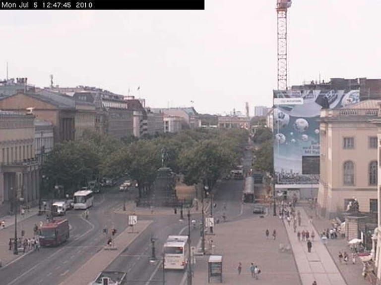 Webcam zeigt Berlin Unter den Linden (Screenshot: t-online.de)