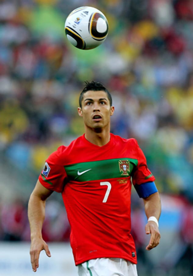 "Bei den Toren ist es wie beim Ketchup. Wenn etwas kommt, kommt gleich alles auf einmal." (Portugals Fußballstar Cristiano Ronaldo, der bis zum Spiel gegen Nordkorea für die Nationalelf seit 16 Monaten kein Tor mehr erzielt hatte.)