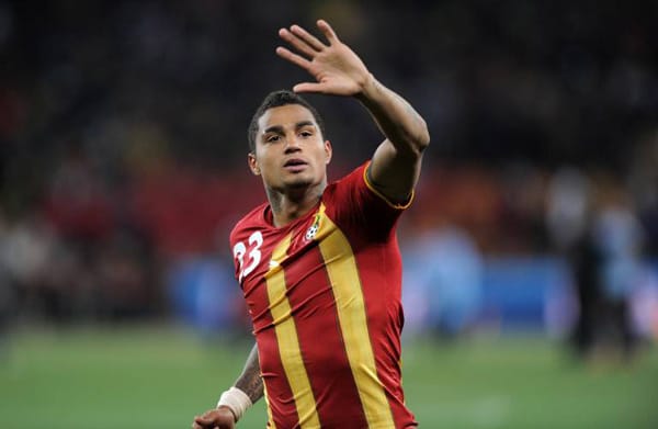 TOP: Kevin Prince Boateng. Noch vor der WM durch sein Foul an Michael Ballack ein klarer Flop. Doch in Südafrika sorgte Boateng alleine durch seine überzeugenden Leistungen für Ghana für Aufmerksamkeit. TOP: Kevin Prince Boateng. Noch vor der WM durch sein Foul an Michael Ballack ein klarer Flop. Doch in Südafrika sorgte Boateng alleine durch seine überzeugenden Leistungen für Ghana für Aufmerksamkeit.