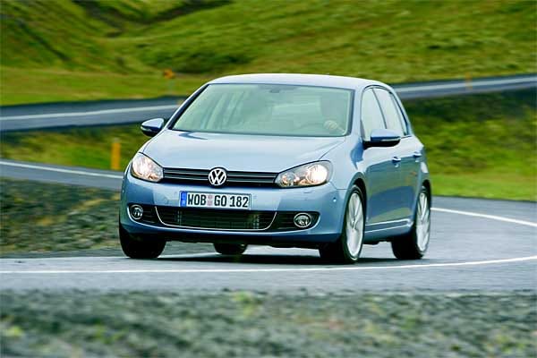 In Tschechien kostet der VW Golf 1,4 Trendline 11.033 Euro - in Deutschland immerhin 13.992 Euro.