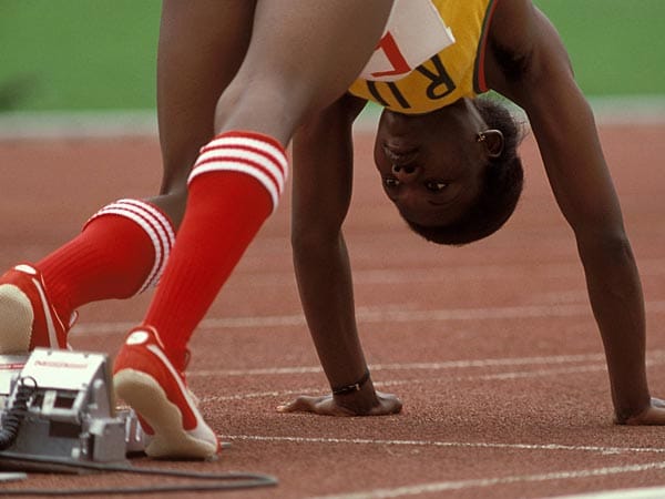 Ihr erstes internationales Ausrufezeichen setzt Merlene Ottey bereits den olympischen Spielen 1980: Sie sprintet mit 21 Jahren zu Bronze über 100 Meter. Diesem Edelmetall lässt sie 29 Medaillen bei internationalen Meisterschaften folgen.