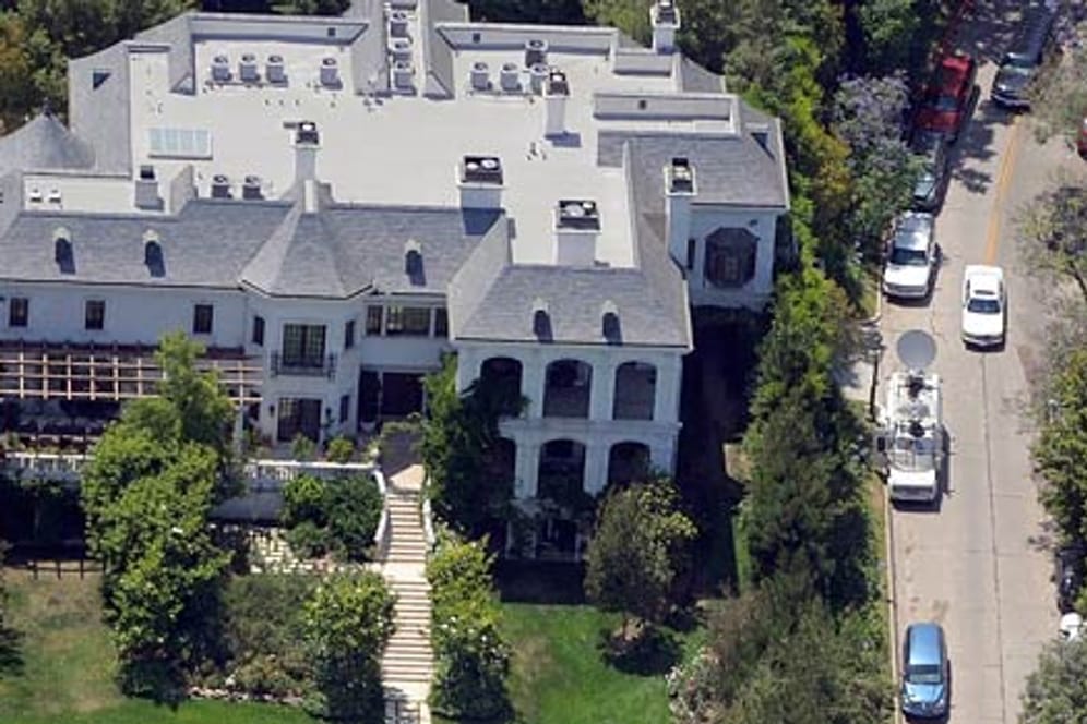 Die Villa in der Michael Jackson bis zu seinem Tode lebte, soll verkauft werden.