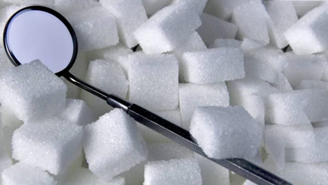 Zahnpflege: Je mehr Zucker, desto größer die Kariesgefahr?
