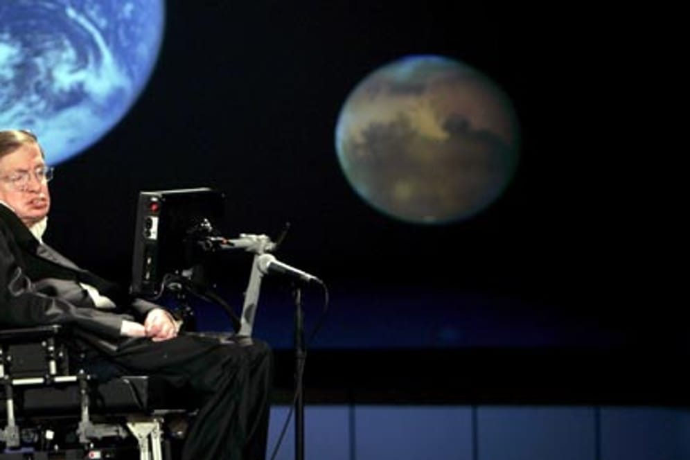 Raumfahrt: Der britische Astrophysiker Stephen Hawking sieht die Zukunft des Menschen im Weltraum