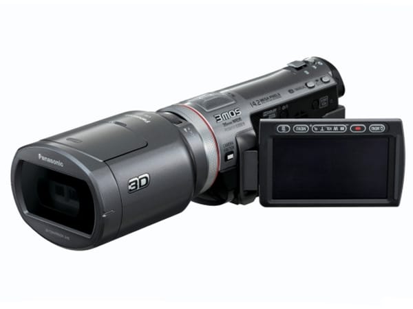 Panasonic bietet mit der HDC-SDT750 die erste 3D-HD-Videokamera für Heimanwender an.