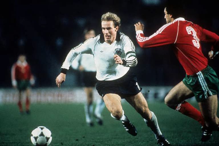 Karl-Heinz Rummenigge: Der Münchner legte schnell seine Pausbäckchen ab und wurde zum anerkannten Leader der Nationalelf in den Achtzigern 51 Spiele von 1980 bis 1984.