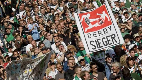 1. FC Köln vs. Borussia Mönchengladbach: Die Vereine appellieren an ihre Fans. 1. FC Köln vs. Borussia Mönchengladbach: Die Vereine appellieren an ihre Fans.
