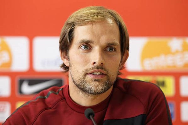 Mainz' junger Erfolgstrainer Thomas Tuchel sagte vor dem Spiel beim FC Bayern München am 30. Januar 2010: "Helfen würde uns ein schnelles Tor und ein schneller Abpfiff, und vielleicht können wir ja den Mannschaftsbus vor unserem Tor parken."