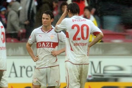 Serdar Tasci, Christian Träsch und Christian Gentner (von links) wikren ratlos.