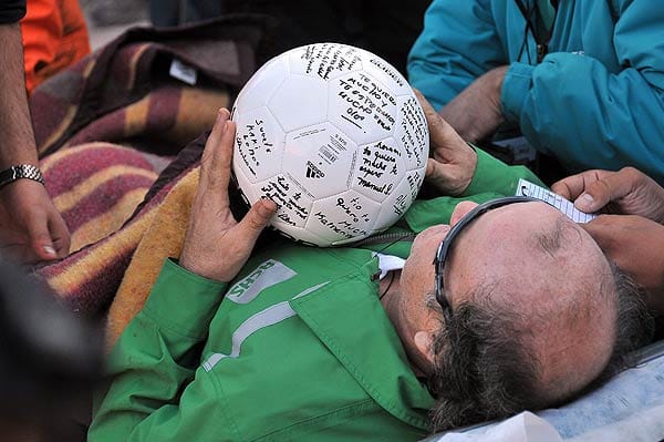 Der ehemalige Fußball-Profi Franklin Lobos Ramirez hat wohl in diesem Augenblick das schwierigste Match seines Lebens gewonnen. Der ehemalige Fußball-Profi Franklin Lobos Ramirez hat wohl in diesem Augenblick das schwierigste Match seines Lebens gewonnen.