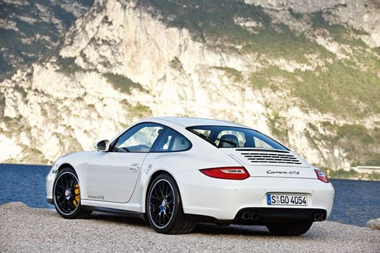 Auto-Neuheiten 2011: Der Porsche Carrera GTS mit 408 PS ist die x-te Version des Sportwagen-Klassikers.
