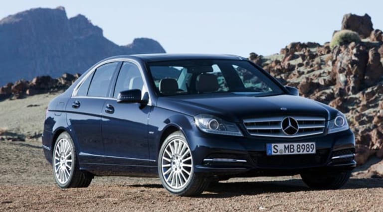 Auto-Neuheiten 2011: Die C-Klasse von Mercedes bekommt ein Facelift - und ein neues Coupé soll es auch geben.