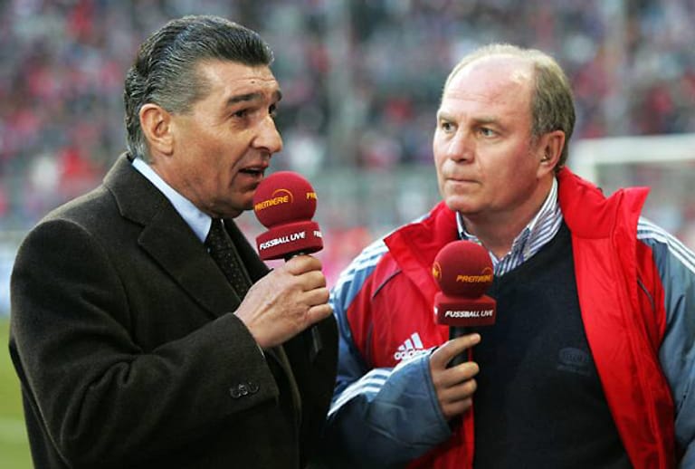 Nicht immer einer Meinung: Uli Hoeneß und der frühere Schalke-Manager Rudi Assauer funkten nicht immer auf einer Wellenlänge. 2004 warf der damalige Bayern-Manager seinem Kollegen vor, "Schmarrn zu erzählen".