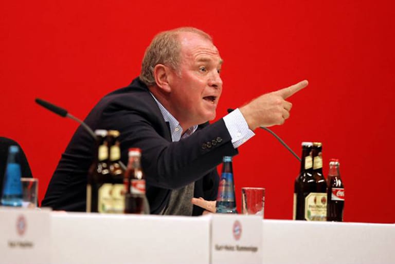 Legendär: 2007 platzte Uli Hoeneß auf der Jahreshauptversammlung der Bayern der Kragen. Kritik an der Stimmung im neuen Stadion veranlasste den damaligen Manager zu einer Wutrede gegen die Fans.