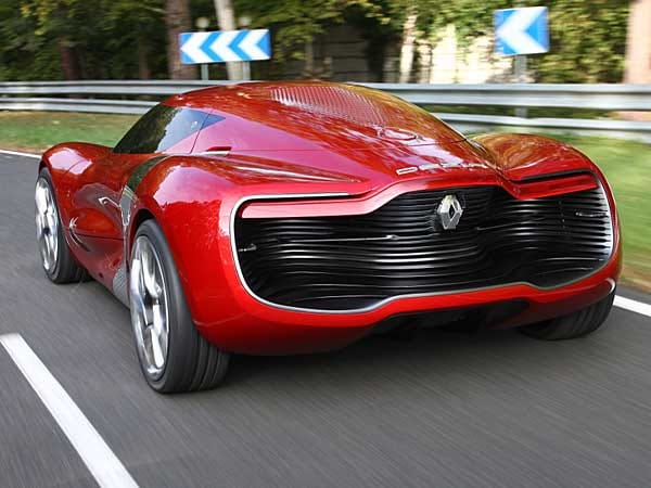 Aber: Der Dezir birgt hohes Serienpotential sowohl vom Design als auch von der Technik. Der neue Clio soll Designelemente des Dezir bekommen, der 150-PS-Elektromotor findet bald im Renault Fluence Z.E. Platz.