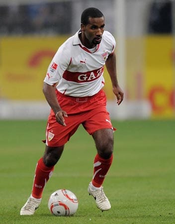 Nach dem Wechsel von Mario Gomez zum FC Bayern schwang sich Cacau zum Star in Stuttgarts Sturm und Gehaltsliste auf: Drei Millionen Euro pro Jahr bedeuten die Führung bei den Schwaben.