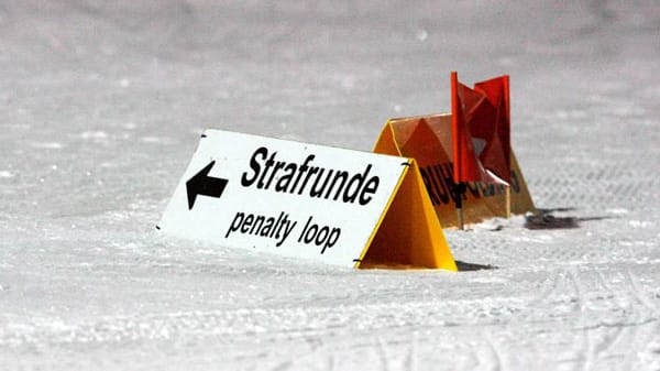 Auch das kann Vollblut-Profis schon mal passieren: Frank Luck ist seinerzeit in seinem "Wohnzimmer" in Oberhof verkehrt in die Strafrunde gelaufen. "Das hing damit zusammen, dass wir im täglichen Training die Strafrunde entgegen dem Uhrzeigersinn gelaufen sind. Das hat sich über Jahre hinweg automatisiert. Ich dachte damals: 'Da kommen dir aber viele entgegen!'", sagte Luck.