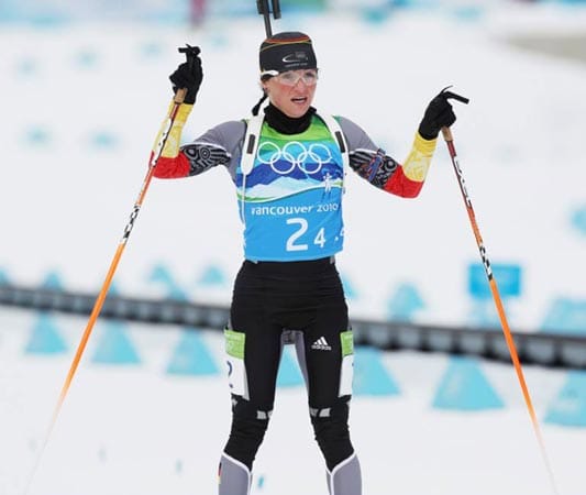 Andrea Henkel war sich bei den Olympischen Spielen 2010 in Vancouver als Schlussläuferin der deutschen Staffel ihrer Sache plötzlich nicht mehr ganz sicher. Auf Position zwei liegend, drehte sie sich auf offener Strecke um und fragte nach, ob sie noch auf dem richtigen Weg sei. War sie – am Ende lief sie zu Bronze.