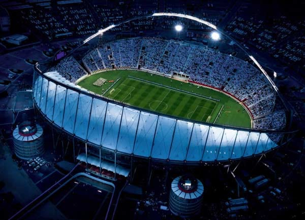 Das Khalifa International Stadium ist eine von nur drei Spielstätten, die schon besteht. In dieser Arena, die 2022 gut 68.000 Zuschauer fassen soll, fanden 2006 die Asienspiele statt. Bei der WM könnte hier unter anderem ein Halbfinale steigen.