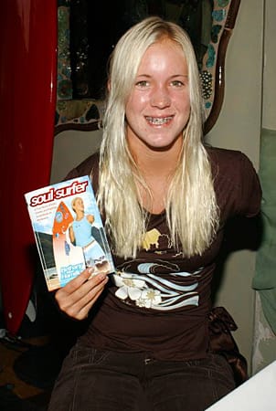 Schon 2004, kurz nach ihrem Unfall, veröffentlichte die damals 14-Jährige ihre Geschichte in einem Buch.