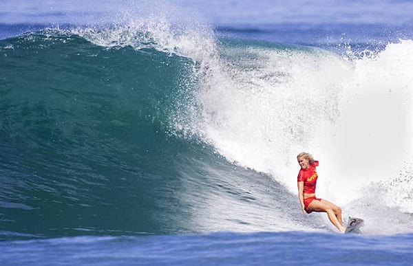 Die Hawaiianerin ist besonders im Big-Wave-Surfen zuhause.